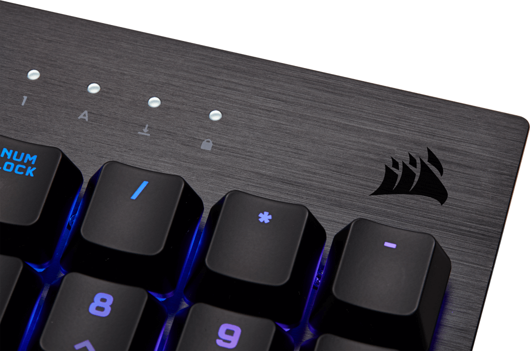 CORSAIR K60 RGB PRO Low Profile: estructura de aluminio cepillado