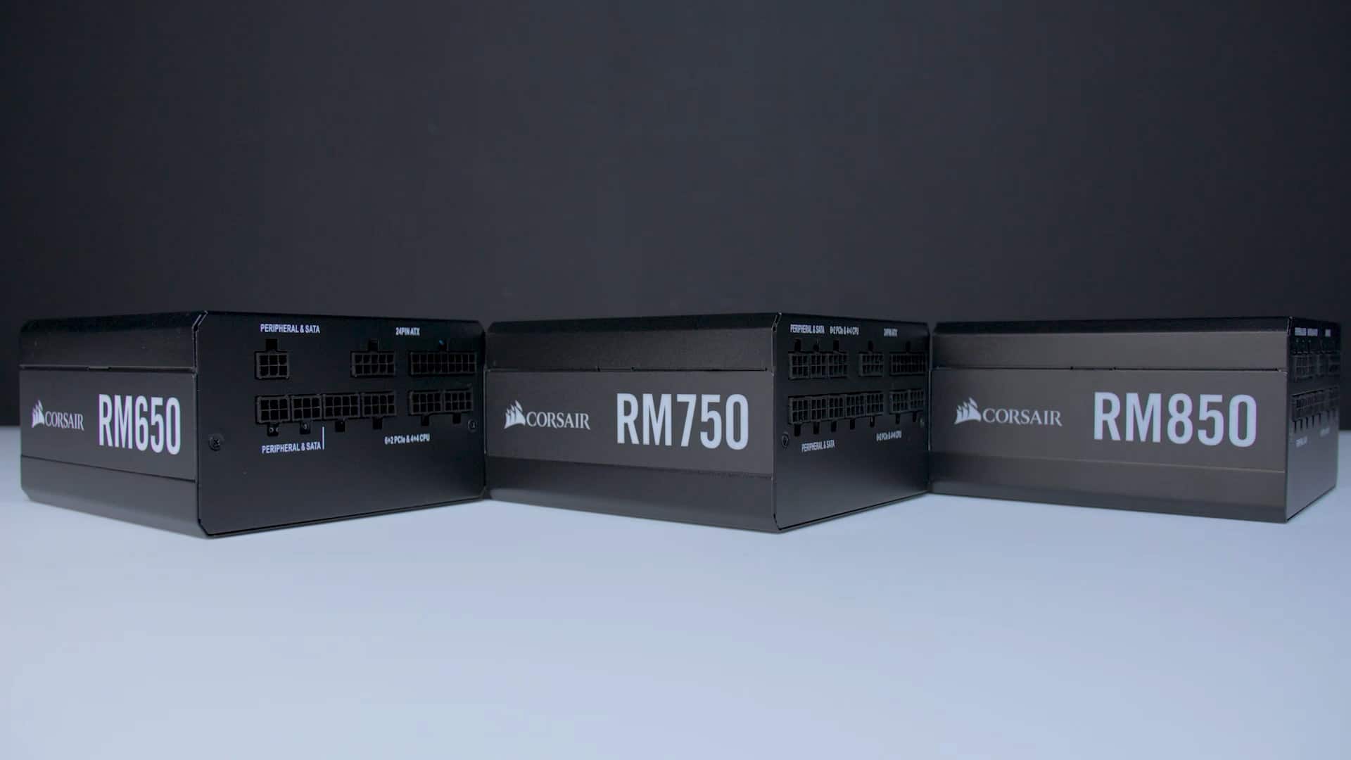 RM Series RM850 — 850 ワット 80 PLUS Gold 認証の完全モジュール式 PSU